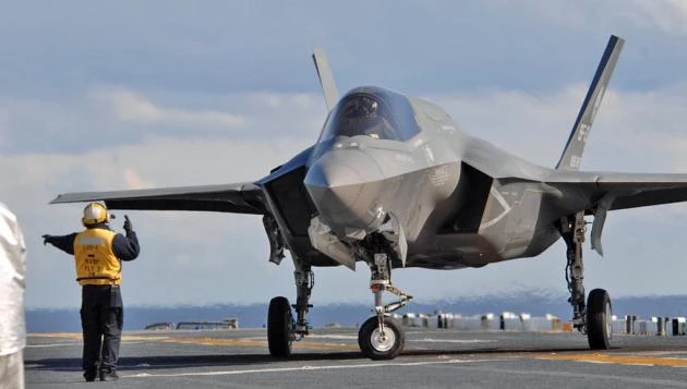 F-35: Νέο σοβαρό ατύχημα για το stealth μαχητικό και ένα F/A-18
